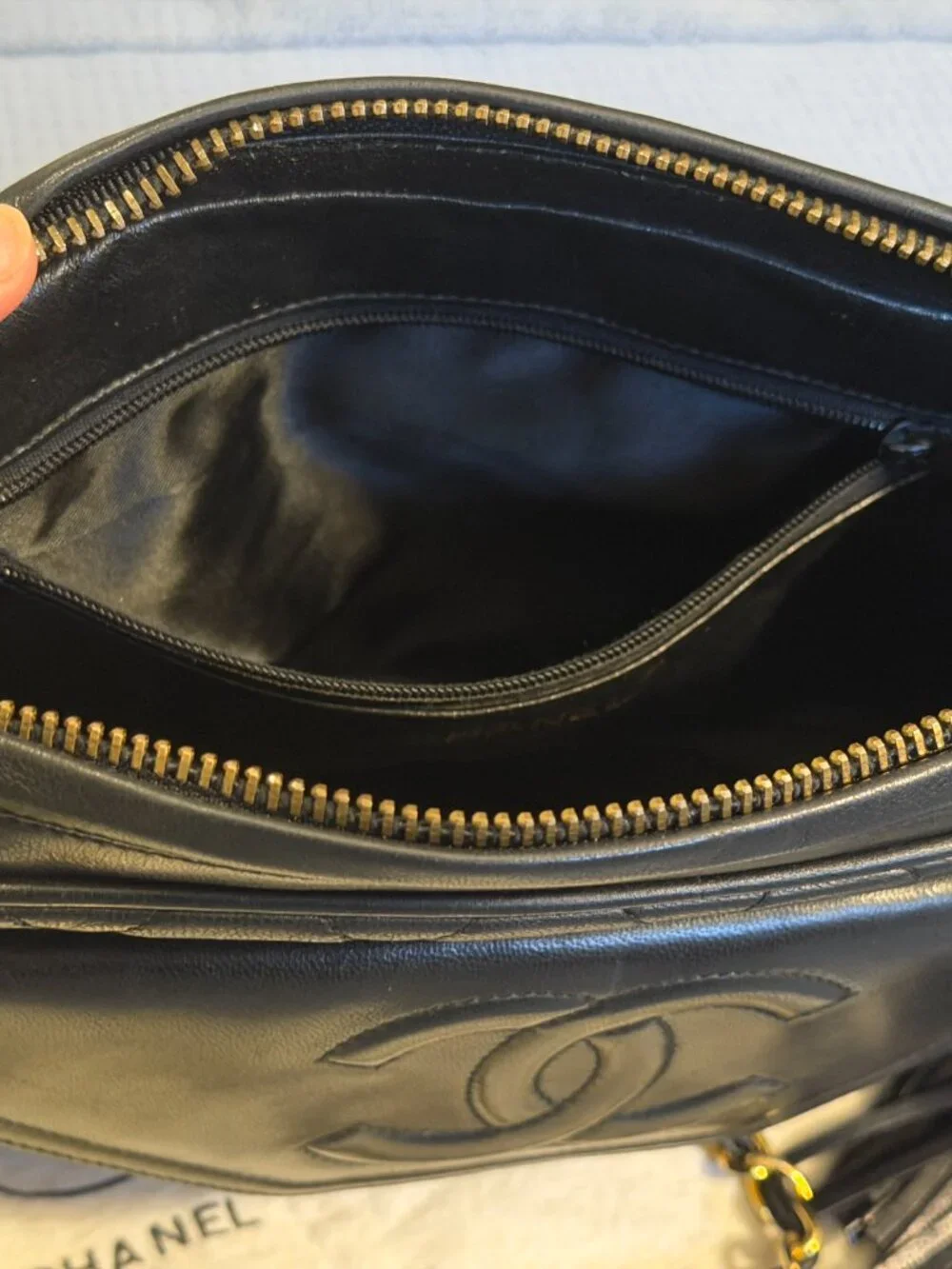Vintage Chanel Camera Bag Black Lambskin Gold Tassel 1989-91 Card Dust Bag
